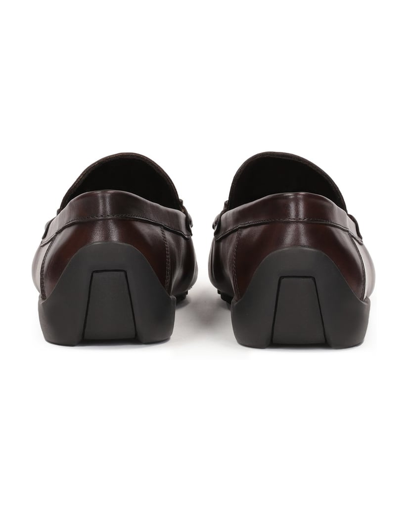 Kazar-Braune-Mokassins-mit-einer-interessanten-braun