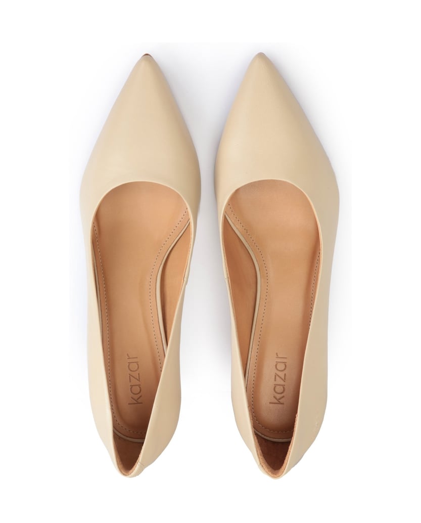 Kazar-Pumps-aus-Leder-mit-niedrigem-Absatz-beige