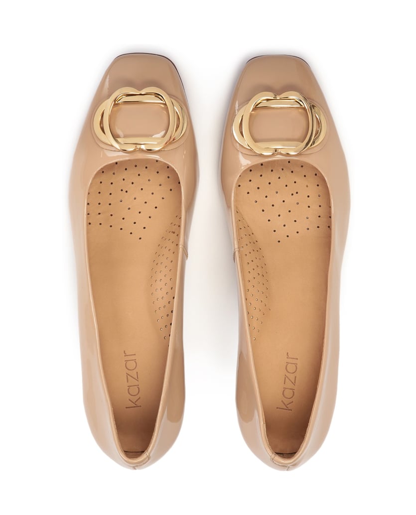 Kazar-Beige-Lacklederpumps-mit-kräftigem-Absatz-beige