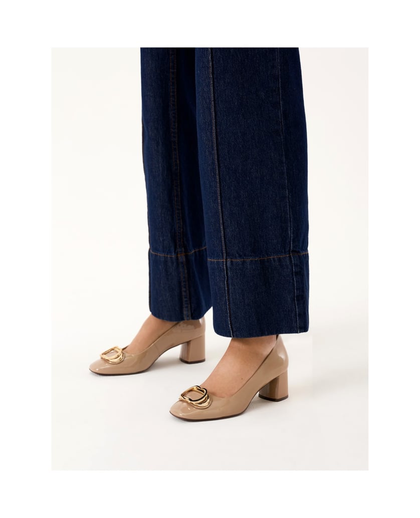 Kazar-Beige-Lacklederpumps-mit-kräftigem-Absatz-beige
