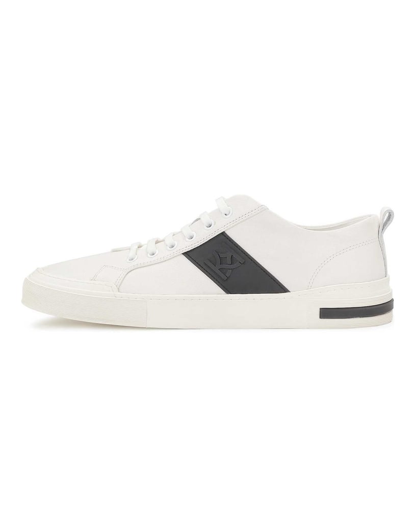 Kazar-Off-white-Sneakers-für-Männer-mit-schwarzen-Einsätzen-weiss