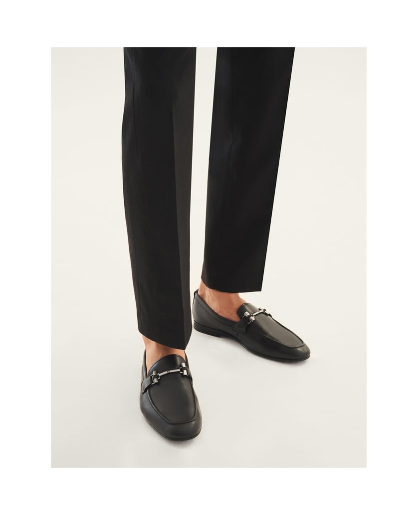 Kazar-Schwarze-Herren-Slipper-aus-Leder-mit-Metallverzierung-schwarz