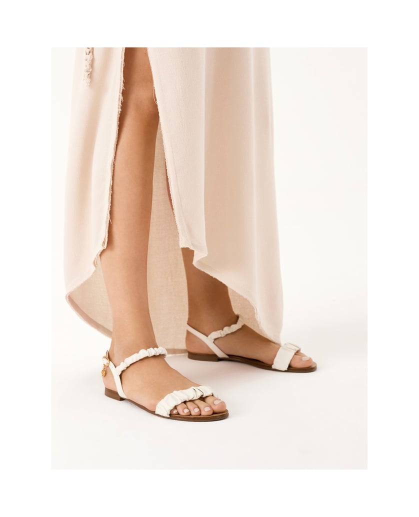 Kazar-Flache-Ledersandalen-mit-geknitterten-Riemen-weiss