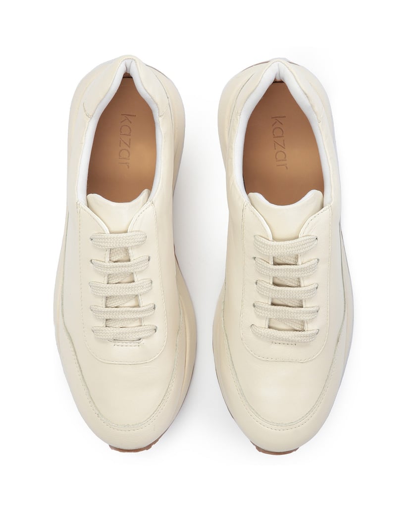 Kazar-Damen-Sneakers-aus-cremefarbenem-Leder-mit-bequemer-Konstruktion-weiss