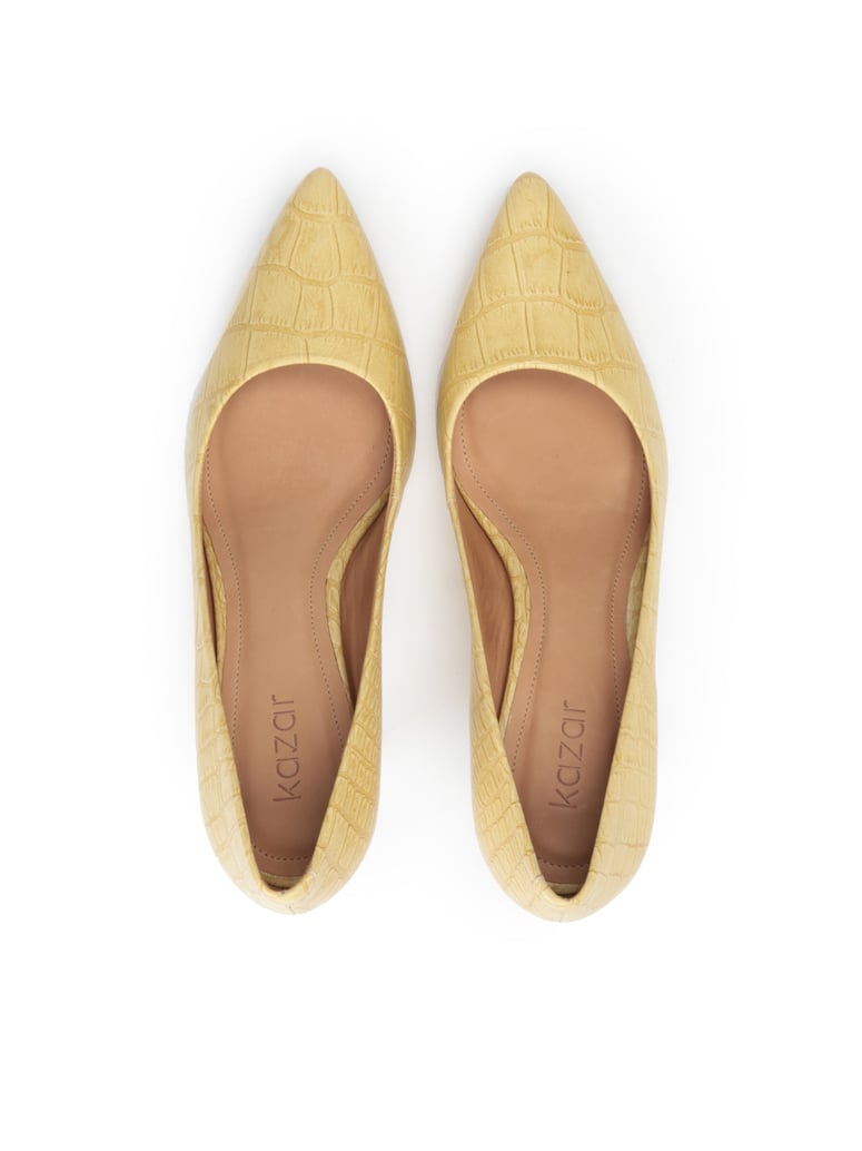 Kazar-Hellgelbe-Pumps-aus-geprägtem-Leder