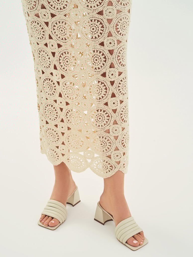 Kazar-Elegante-Pantoletten-mit-breitem,-weißem