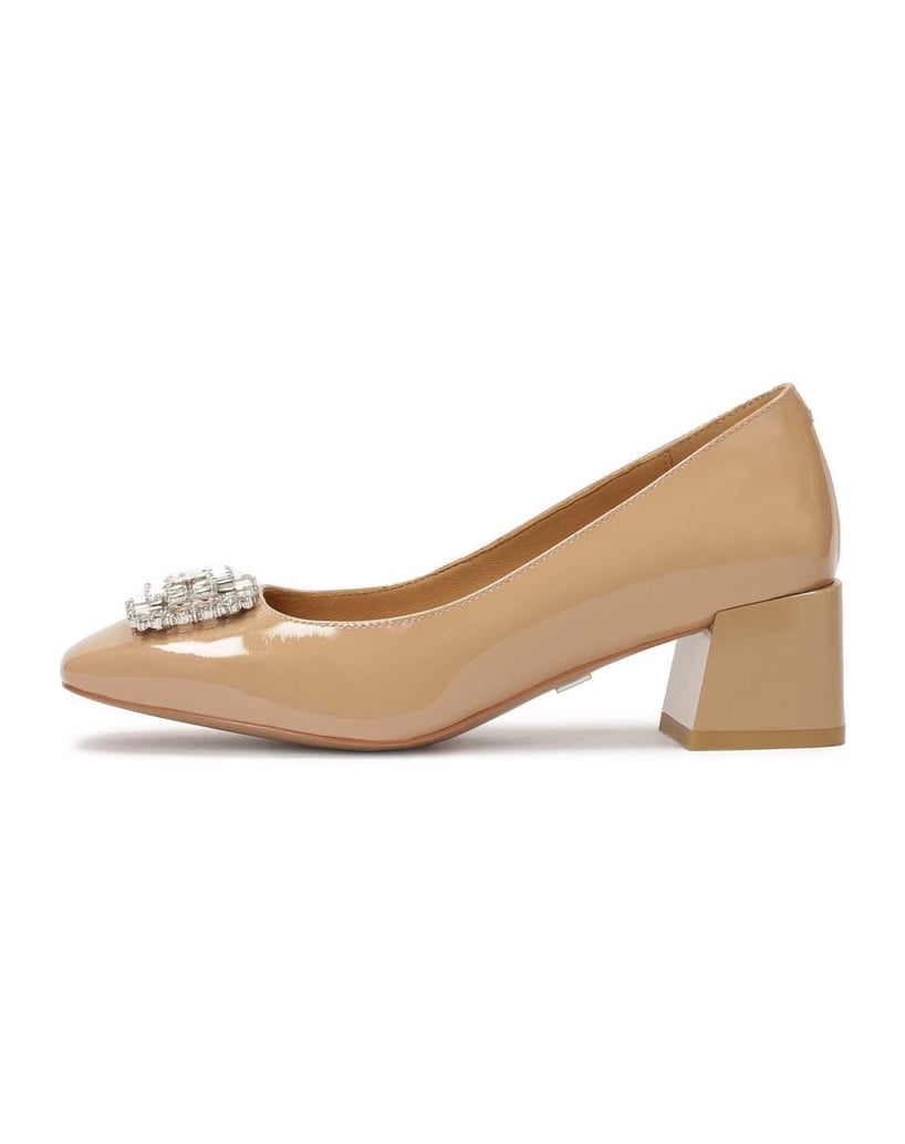 Kazar-Beigefarbene-Pumps-mit-Schmuckverzierung-beige