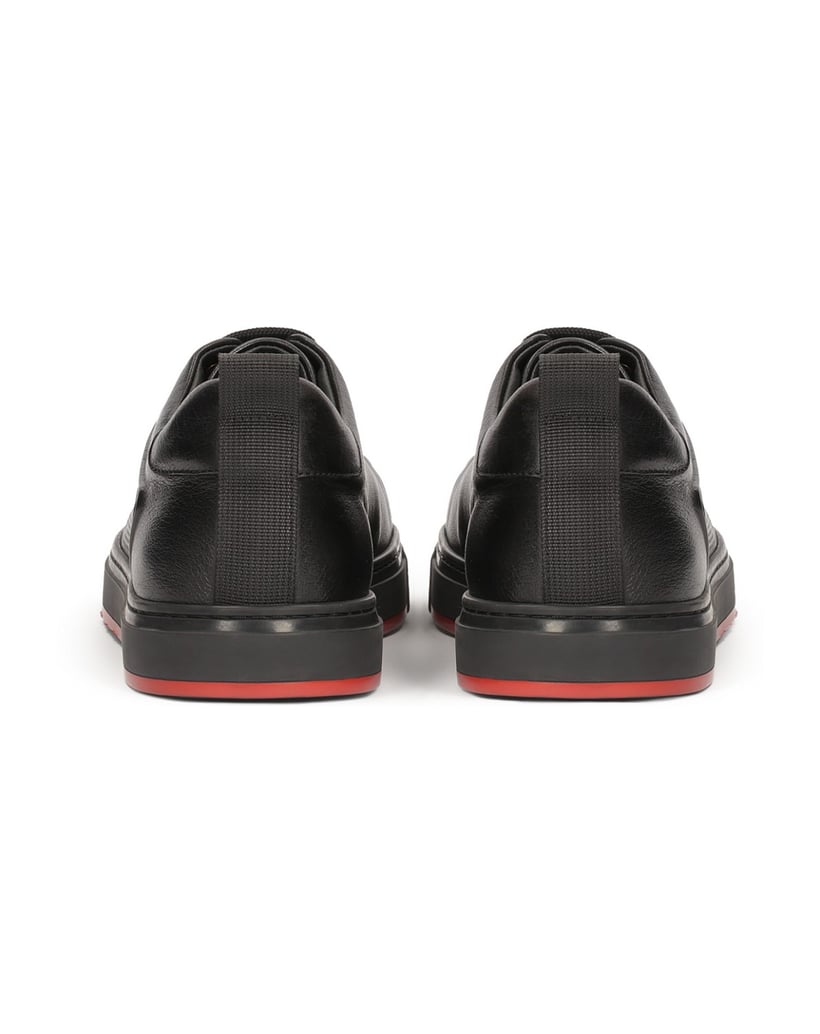 Kazar-Schwarze-Sneakers-aus-Leder-mit-Perforation-und-rotem-Einsatz-schwarz