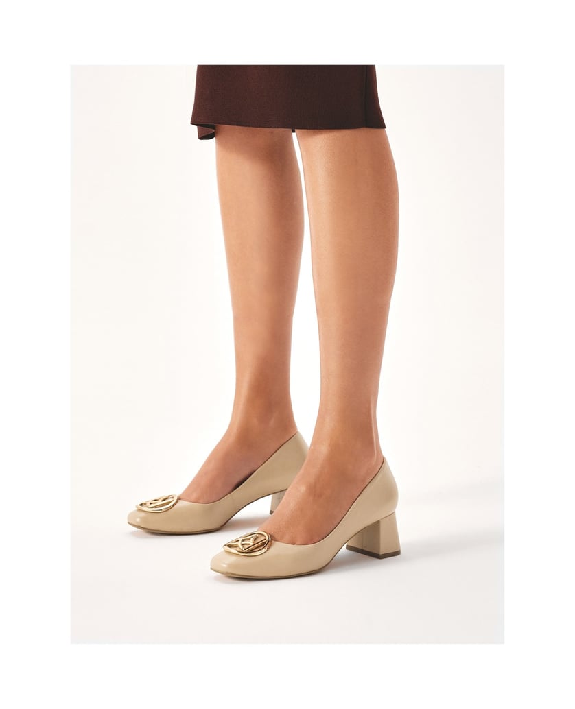 Kazar-Beigefarbene-Pumps-mit-breitem-Absatz-beige
