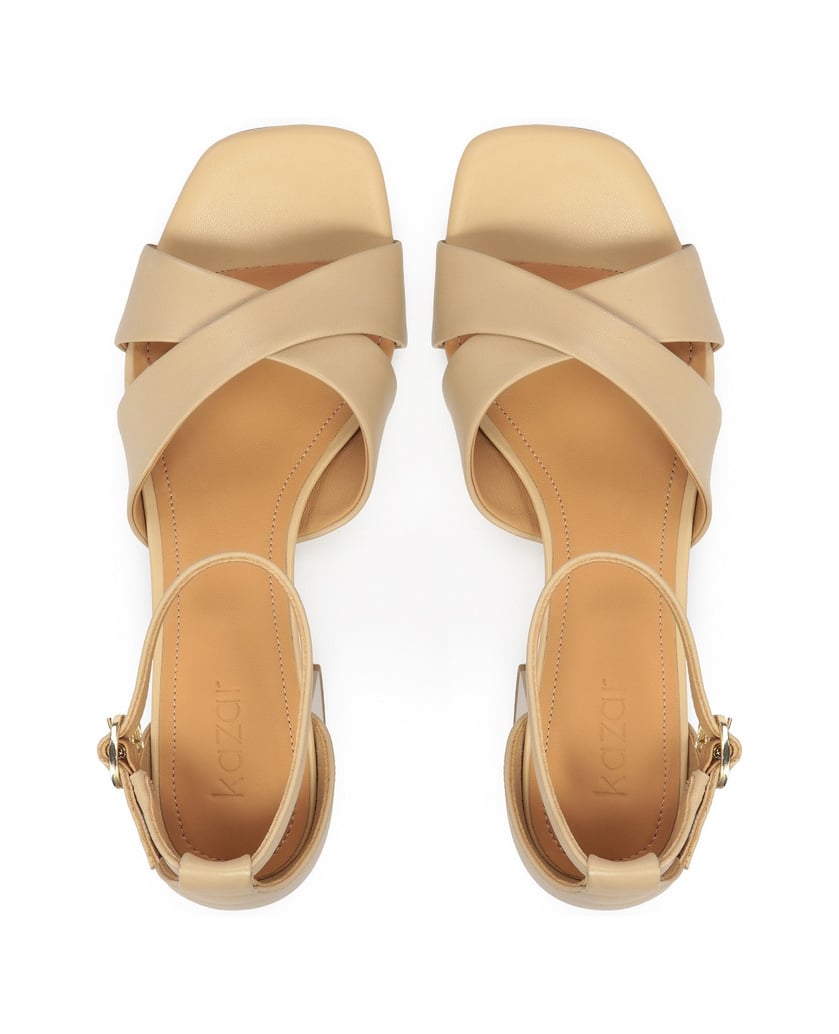 Kazar-Beigefarbene-Sandaletten-mit-breitem-Absatz-und-voller-Ferse-beige