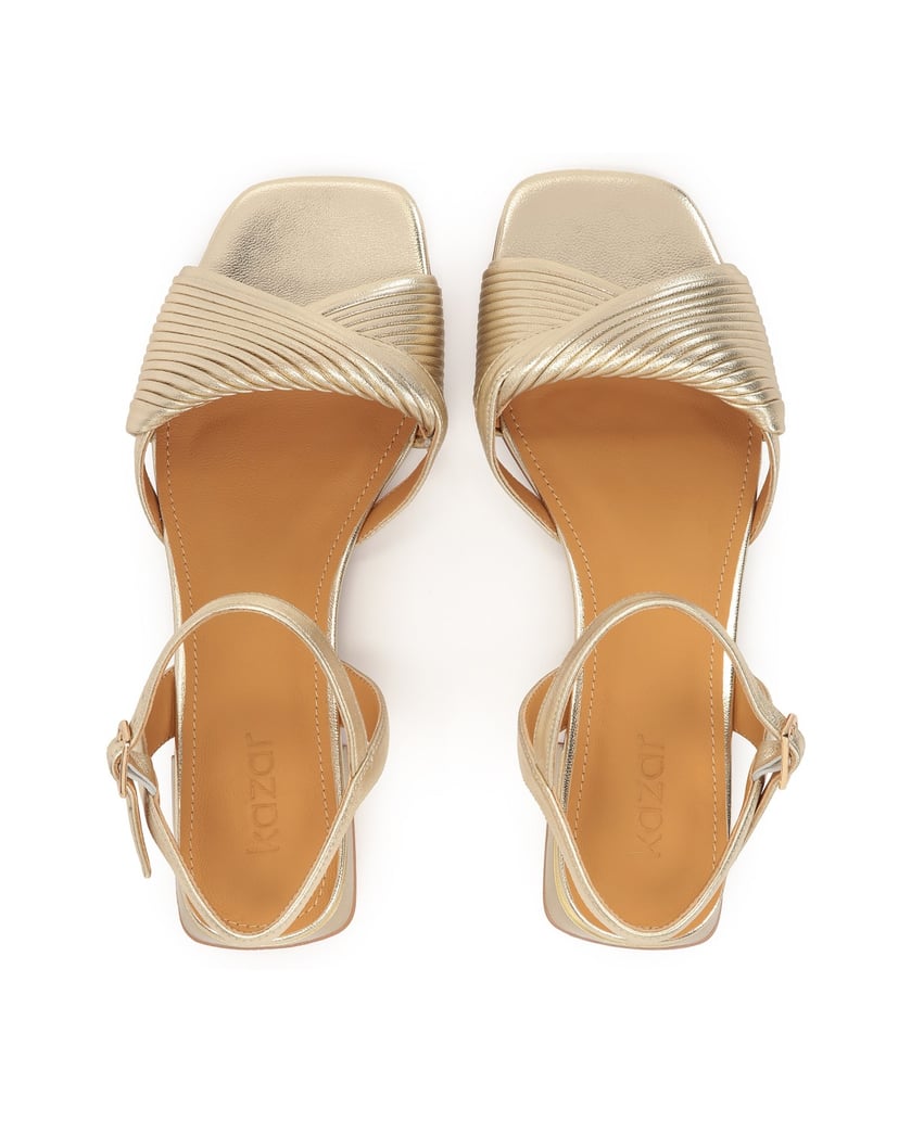Kazar-Goldfarbene-Sandalen-mit-flachen-Absätzen-gold