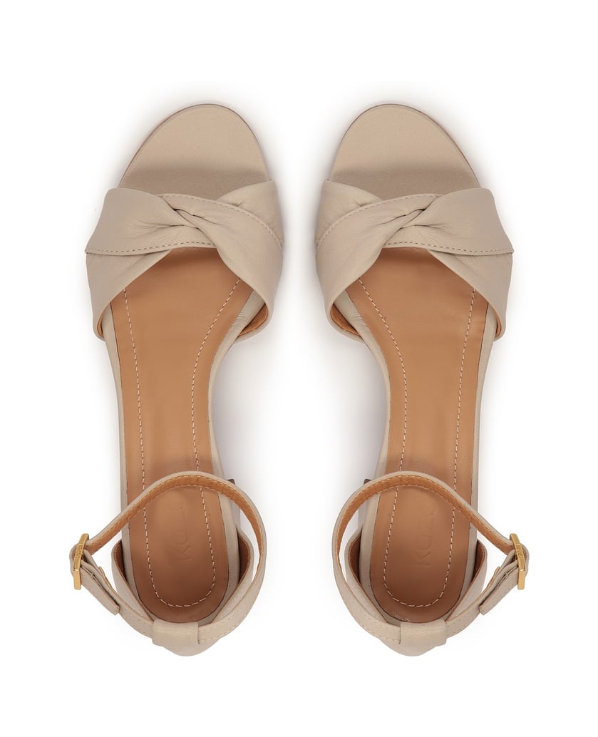 Kazar-Zeitlose-Ledersandalen-mit-überzogenem-Absatz-beige