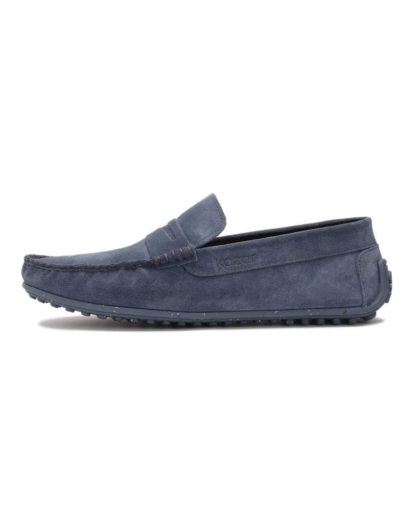 Kazar-Mokassins-aus-blauem-Wildleder-auf-einer-Gummisohle-mit-Spikes-blau