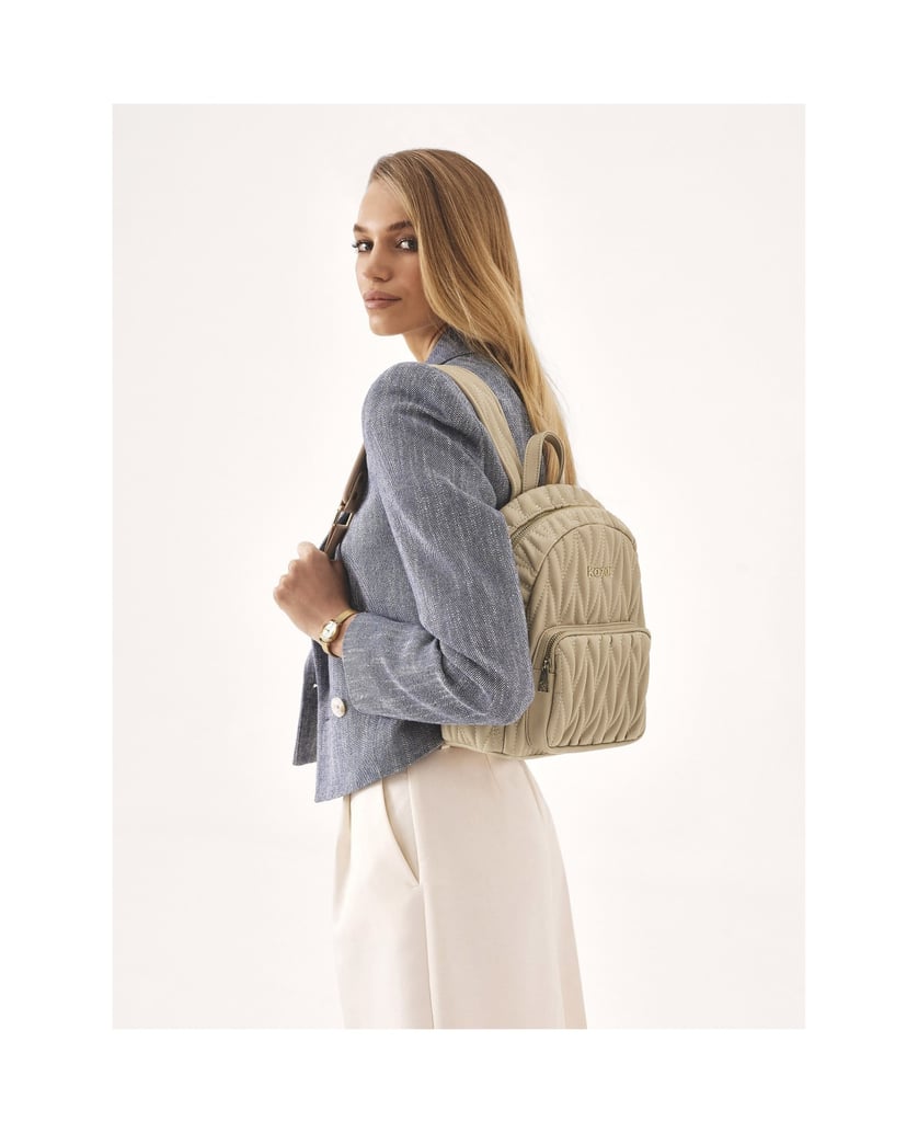 Kazar-Gesteppter-beigefarbener-Rucksack-aus-genarbtem-Leder-beige