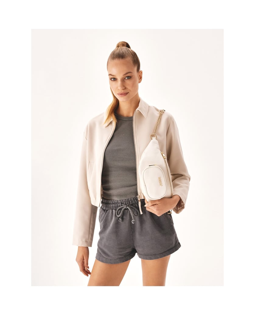 Kazar-Hüfttasche-aus-Leder-in-weißer-Farbe