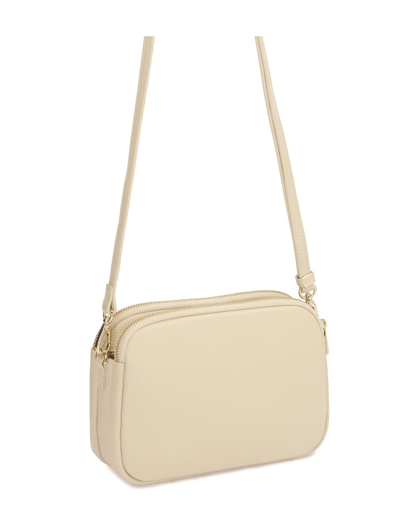 Kazar-Beigefarbene-Handtasche-mit-auffälligem-Monogramm-KAZAR-beige