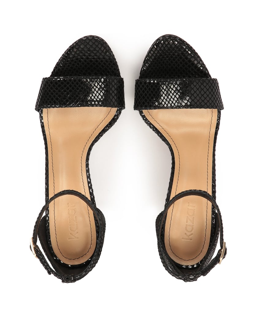 Kazar-Schwarze-Sandalen-auf-einem-Plateau-aus-geprägtem-Leder-schwarz