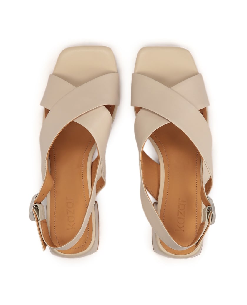 Kazar-Ledersandalen-mit-niedrigem-Absatz-beige