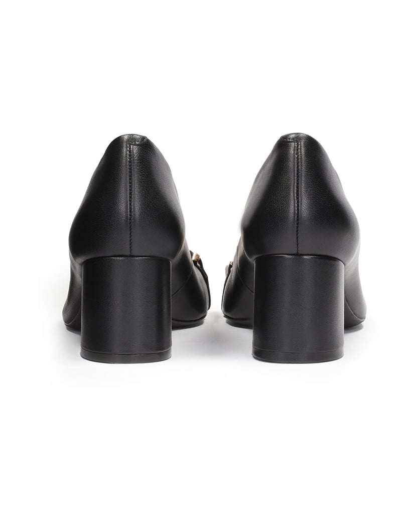 Kazar-Schwarze-Pumps-mit-breitem-Absatz,-verziert-mit-Kettengliedern-schwarz
