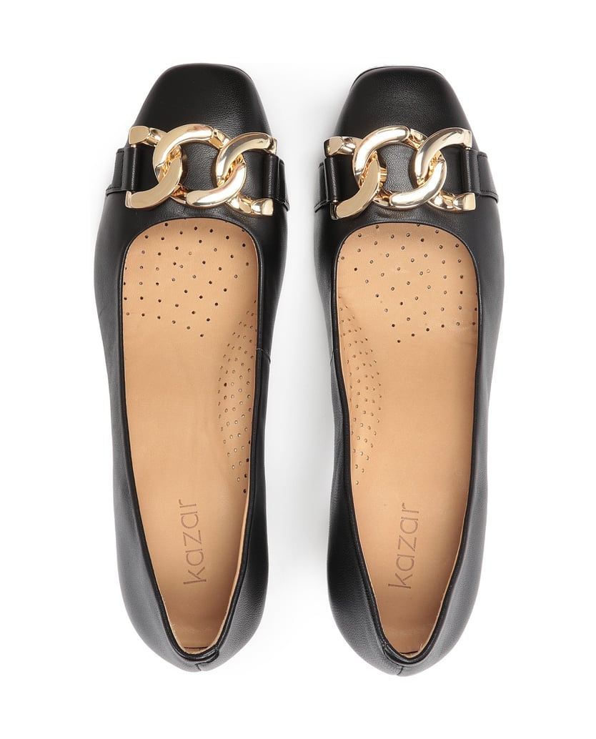 Kazar-Schwarze-Pumps-mit-breitem-Absatz,-verziert-mit-Kettengliedern-schwarz
