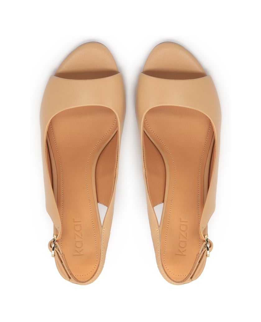 Kazar-Ledersandalen-mit-Absatz-und-verdeckten-Seiten-beige