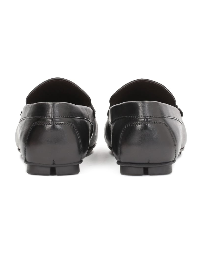 Kazar-Herren-Mokassins-aus-schwarzem-genarbtem