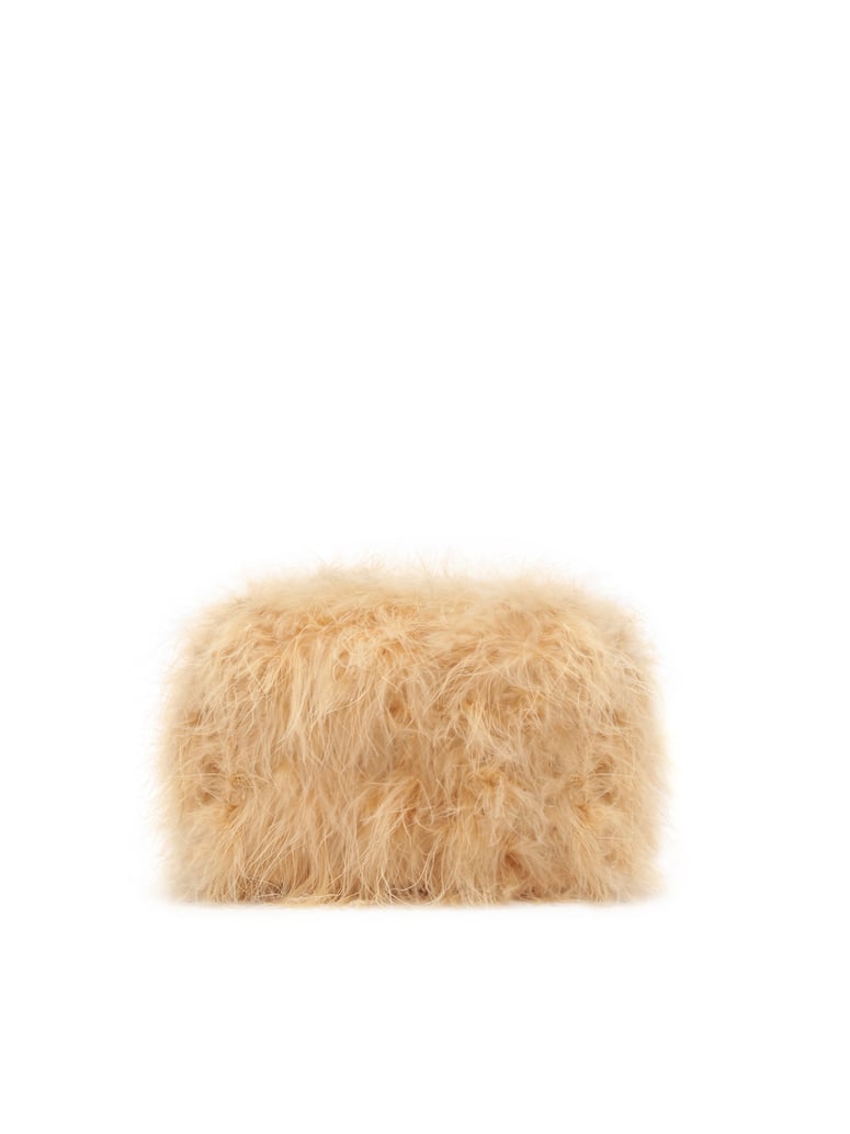 Kazar-Studio-Beigefarbene-Clutch-Bag-mit-Kunstfedern