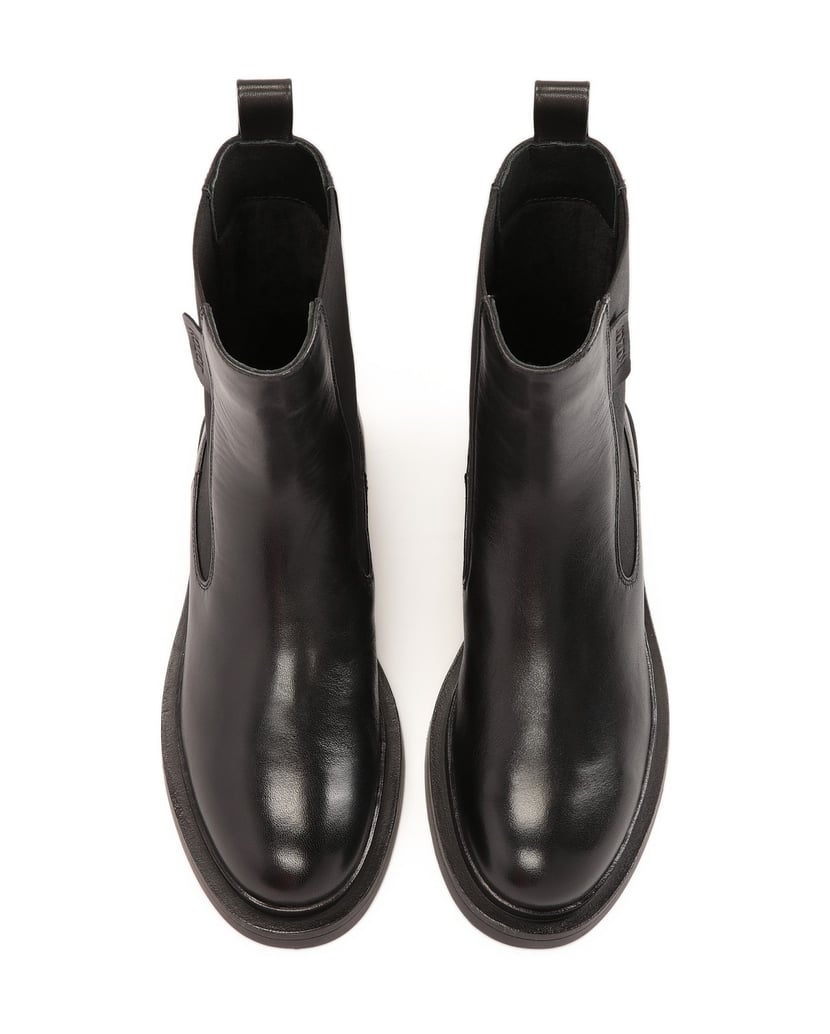 Kazar-Klassischer-Stiefel-auf-flacher-Sohle-mit-Gummieinsätzen-schwarz