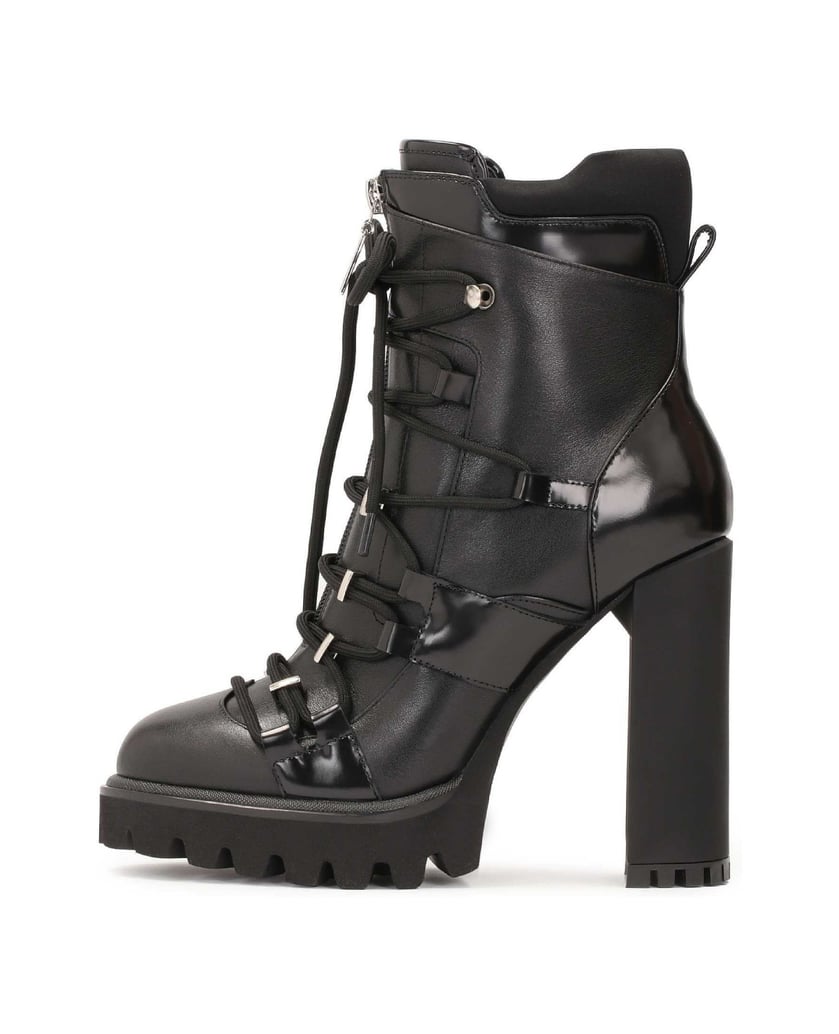 Kazar-Avantgardistische-Booties-mit-dekorativer-Schnürung-schwarz