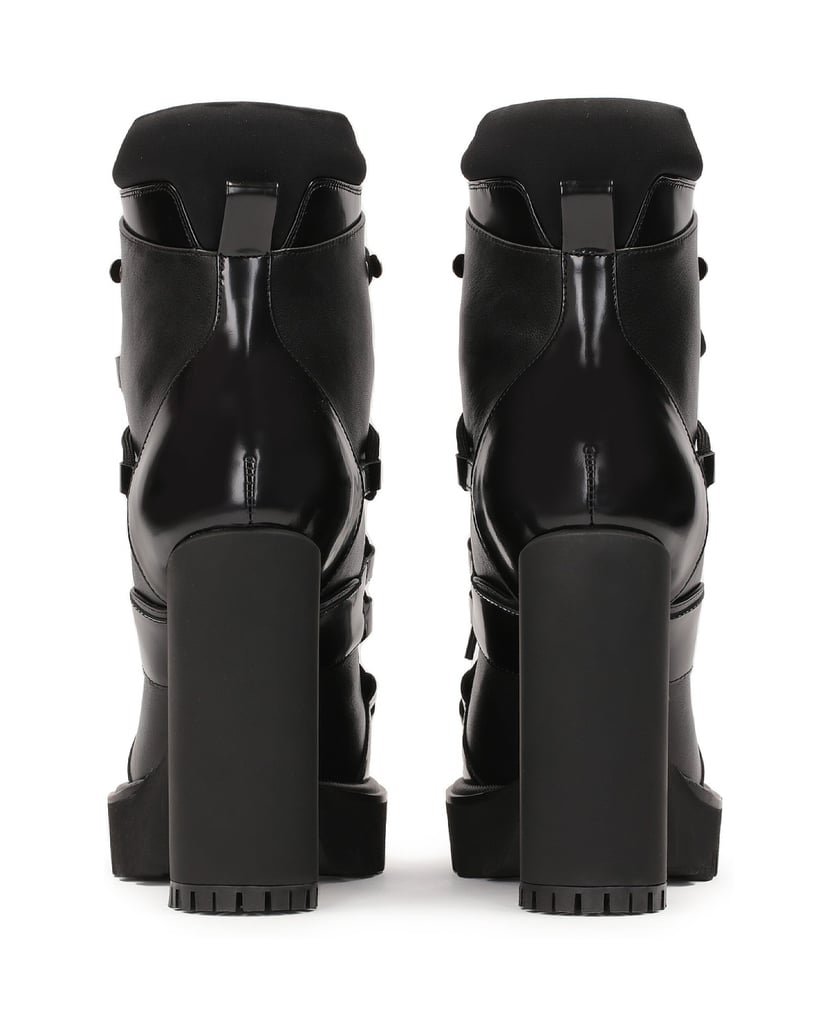 Kazar-Avantgardistische-Booties-mit-dekorativer-Schnürung-schwarz
