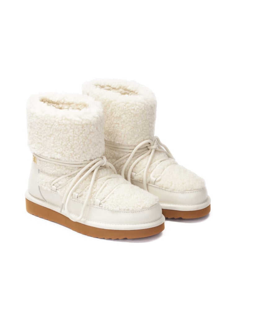 Kazar-Cremefarbene-Schneestiefel-mit-brauner-Sohle-weiss