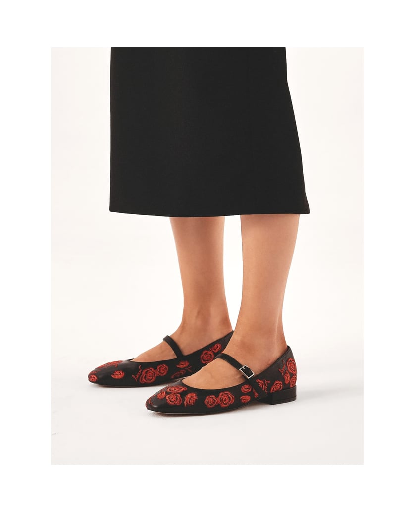 Kazar-Schwarze-flache-Pumps-mit-Blumen-schwarz