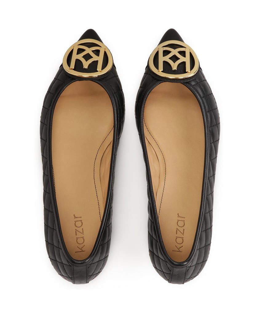 Kazar-Flache-gesteppte-Pumps-mit-Monogramm-schwarz