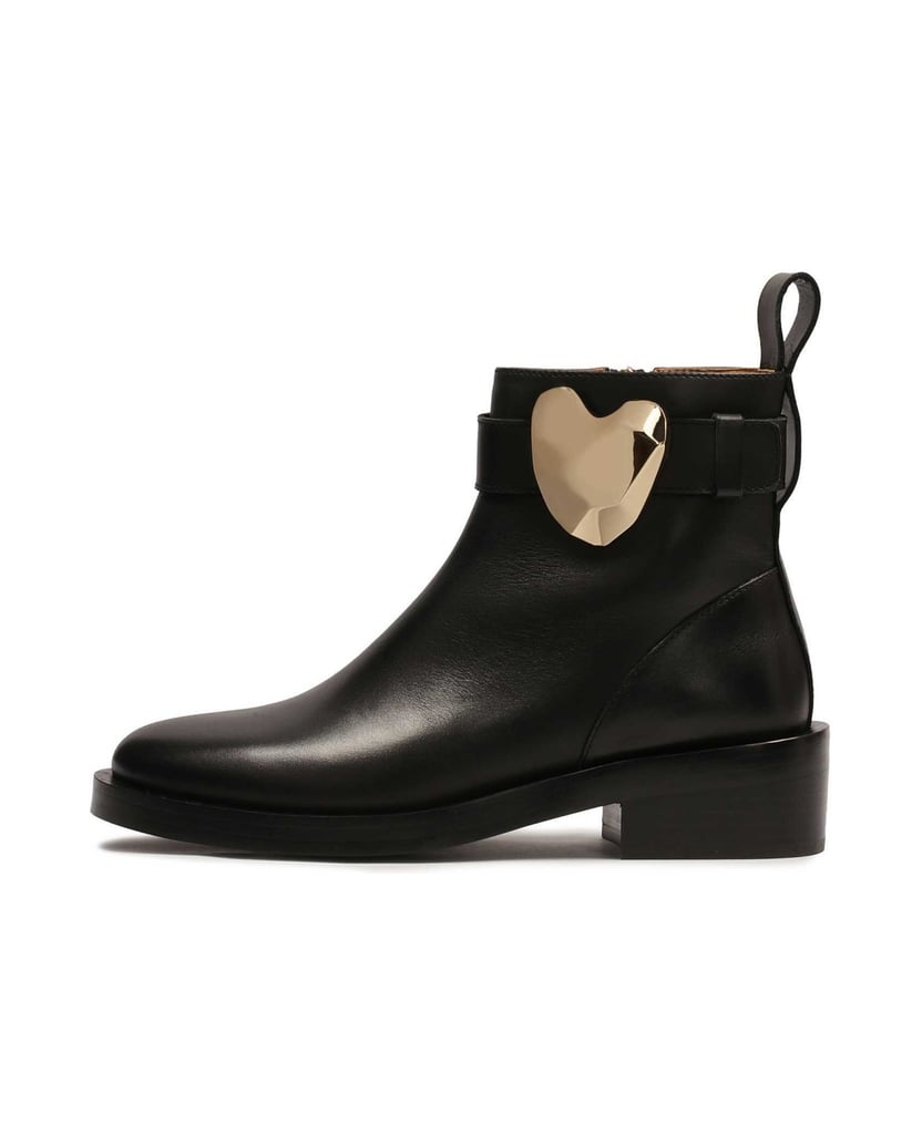 Kazar-Niedrige-Stiefel,-verziert-mit-einem-Metallherz-schwarz