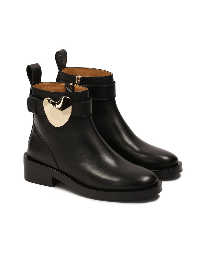 Kazar-Niedrige-Stiefel,-verziert-mit-einem-Metallherz-schwarz