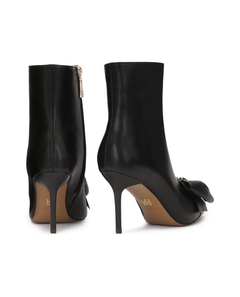 Kazar-Klassische-Stiefel-mit-einer-großen-Schleife-schwarz