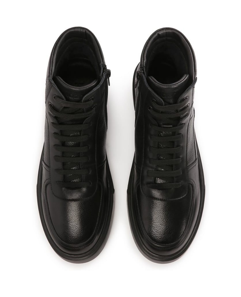 Kazar-Isolierte-Herren-Sneaker-in-schwarzer-Farbe-schwarz