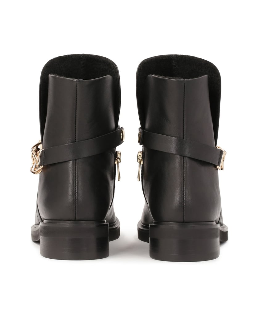Kazar-Klassischer-Stiefel-mit-flacher-Sohle,-verziert-mit-einer-Kette-schwarz