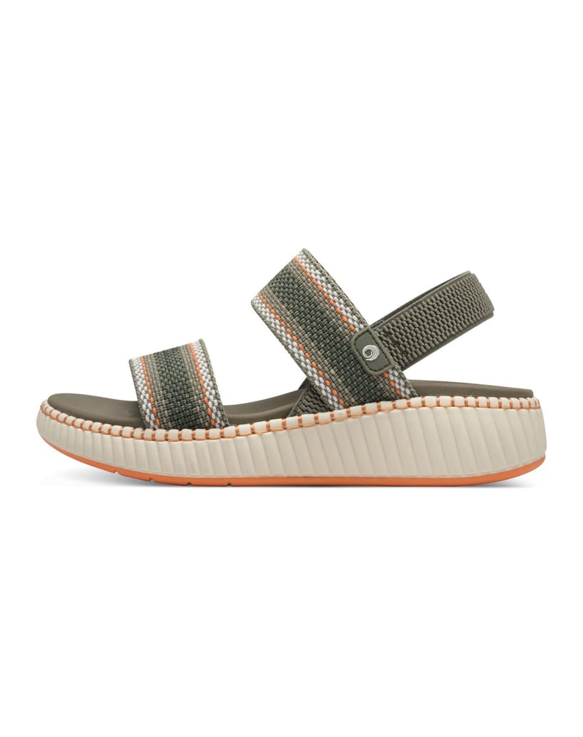 Jana-Coshy-Inselflair-–-Die-Hallux-freundliche-Sandale-grün