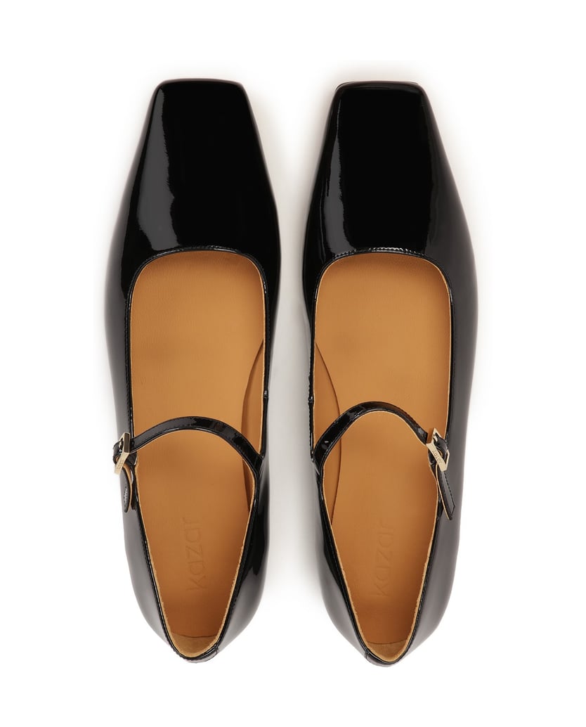 Kazar-Flache-Pumps-aus-Lackleder-mit-Riemen-schwarz