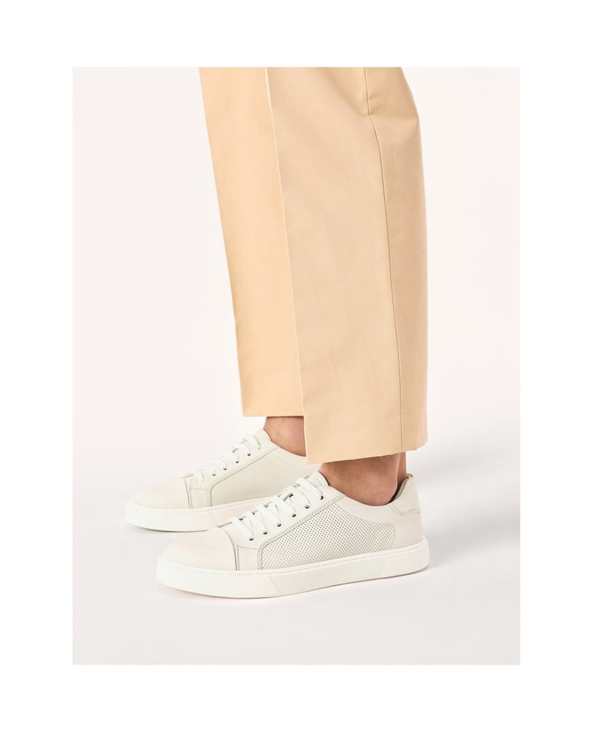 Kazar-Bequeme-Herrensneaker-mit-perforiertem-Obermaterial-weiss