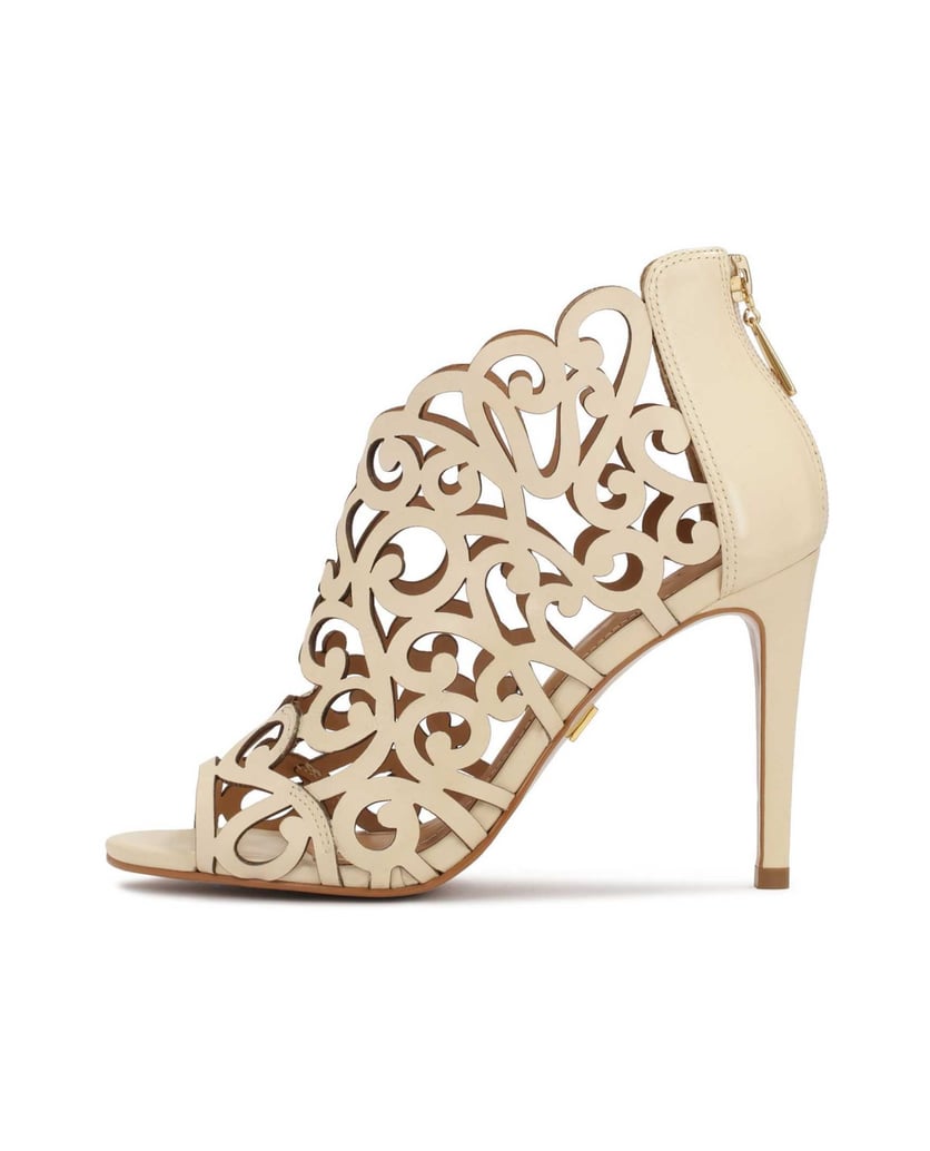Kazar-Cremefarbene-Peep-Toe-Stiefel-mit-durchbrochenem-Muster-weiss