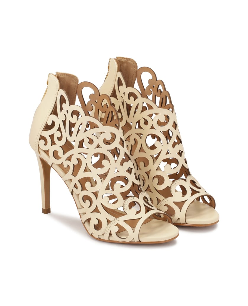 Kazar-Cremefarbene-Peep-Toe-Stiefel-mit-durchbrochenem-Muster-weiss