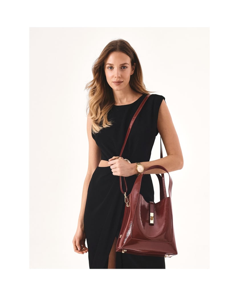 Kazar-Kastanienbraune-Handtasche-aus-geknittertem-Lackleder-rot