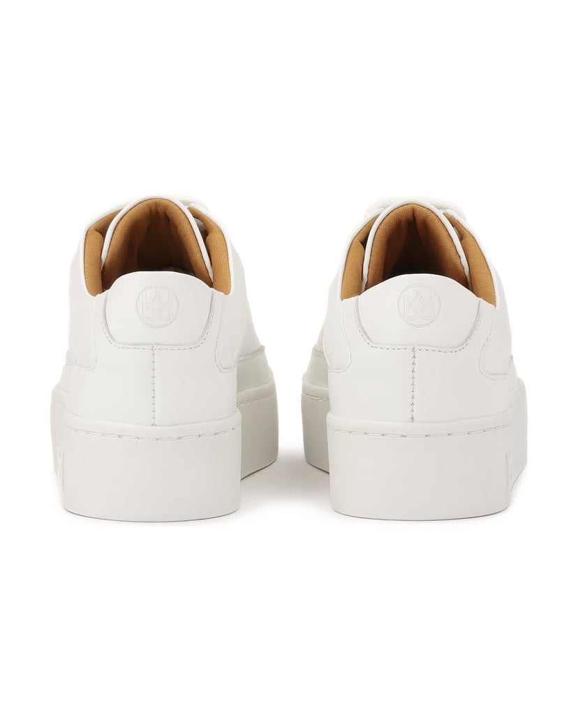 Kazar-Weiße-Turnschuhe-mit-Perforation-an-der-Nase-weiss