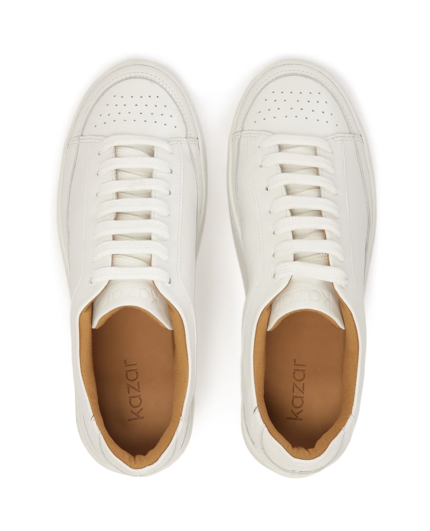 Kazar-Weiße-Turnschuhe-mit-Perforation-an-der-Nase-weiss