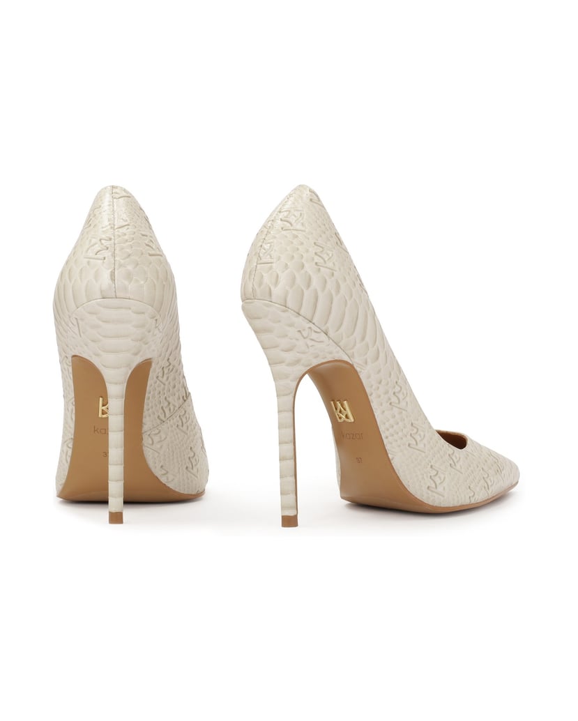 Kazar-Elegante-Pumps-mit-geprägtem-Muster-weiss
