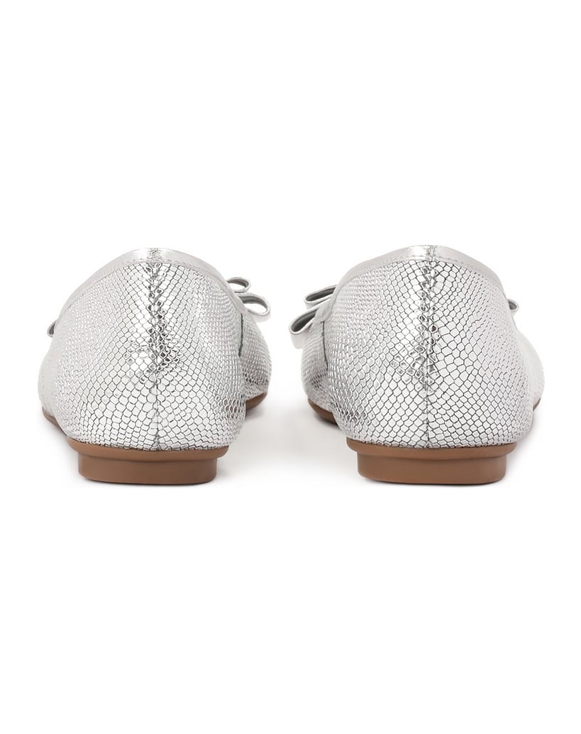 Kazar-Geprägte-Lederballerinas-in-silberner-Farbe-silber