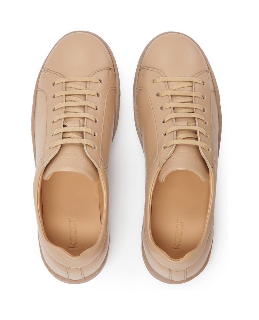 Kazar-Minimalistische-hellbraune-Turnschuhe-camel
