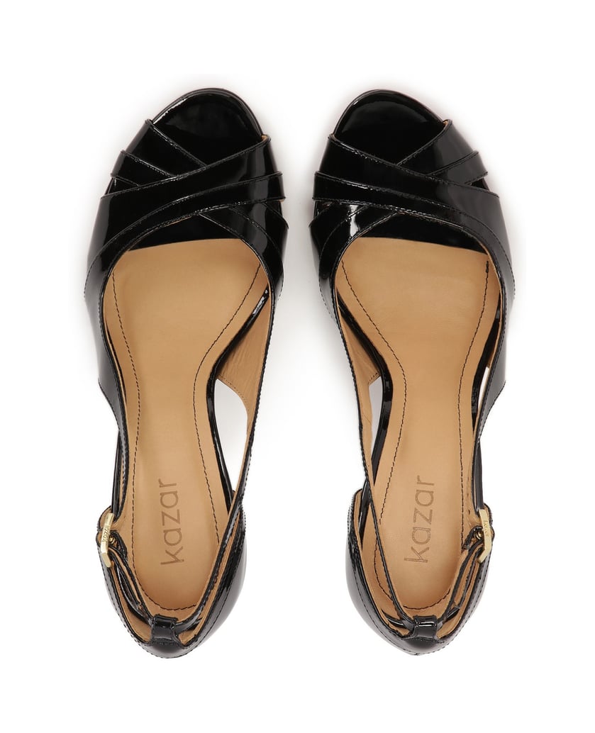 Kazar-Schwarze-zehenoffene-Pumps-aus-Lackleder-schwarz
